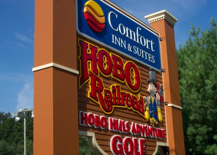Comfort Inn sign 'Hobo Railroad'