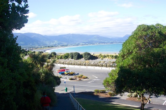 Steep walkway down the hill from hostel to Kaikoura center