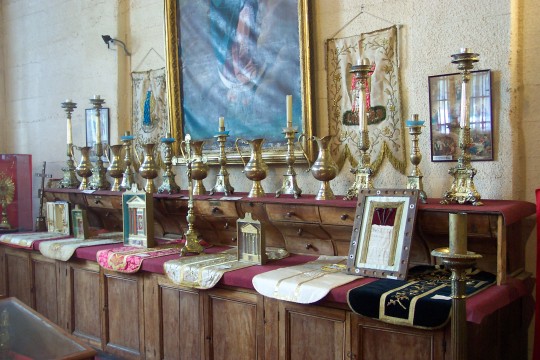 Religious artifacts in Museo Franciscano