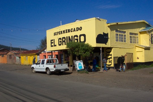 The 'Gringo' market in Pto. Saavedra