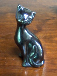 Small black pottery cat