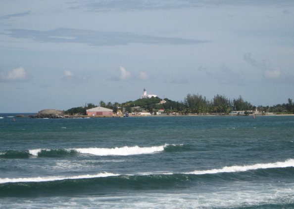 Arecibo lighthouse on promentory across the bay